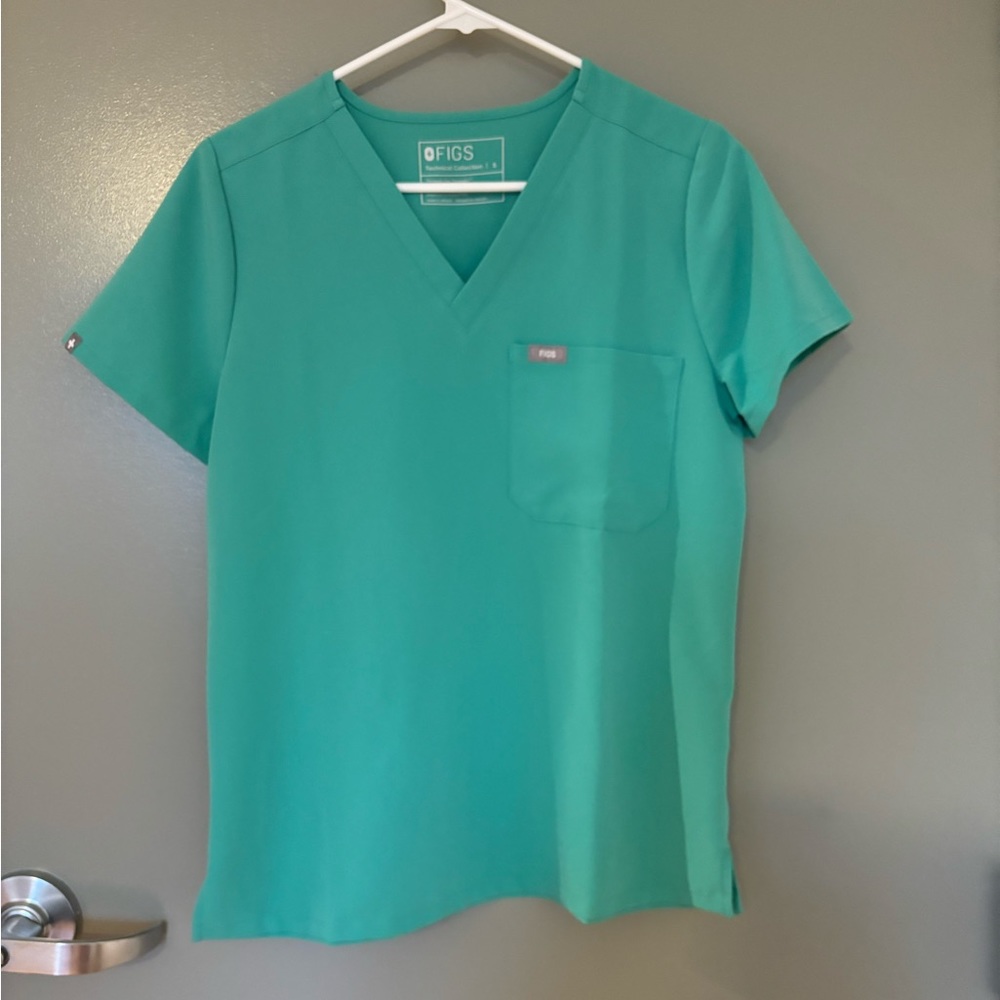 Figs Scrubs Limited Edition Surgical Green Catarina Scrub Top